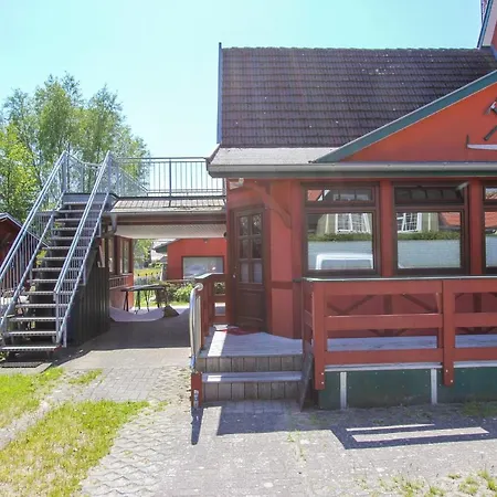 2 Ton Timmermanns Hus *